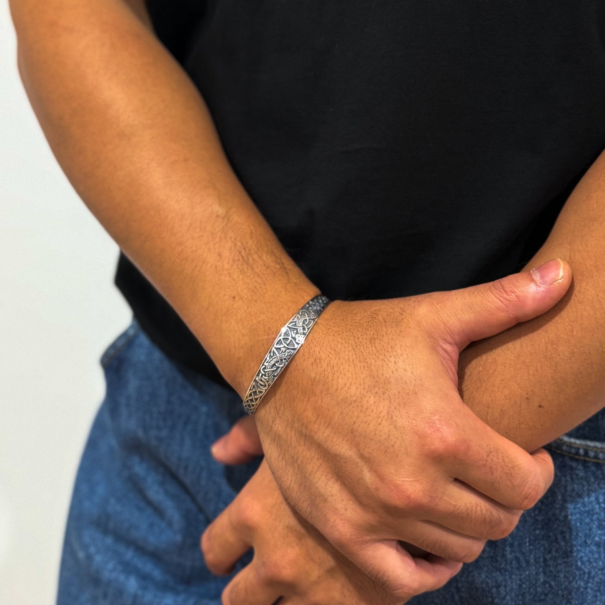 Draco's Guard Cuff (925 Sterling Silver) – Oxidized Celtic Dragon Cuff - Bracelet - Men's Jewellery